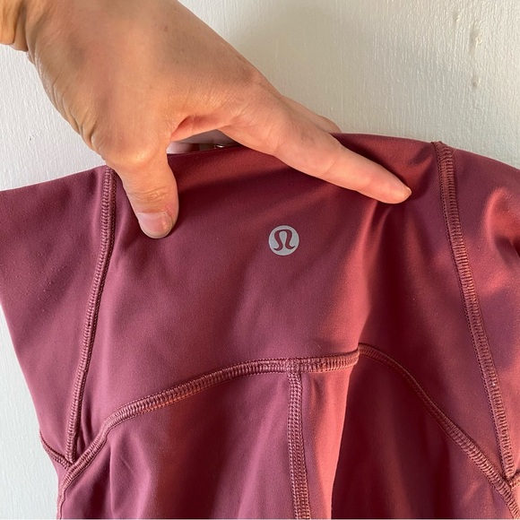 LULULEMON Train Times Crop *21" in So Merlot size 4 - Picture 7 of 11